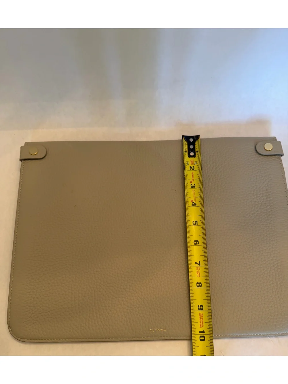 Cuyana Leather Laptop Sleeve in Grey
